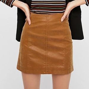 FREE PEOPLE modern femme vegan leather mini skirt size 8 NWT